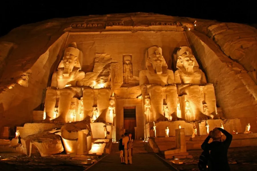 Full Day Trip to Abu Simbel Temple – Discover the Grandeur of Ramses II